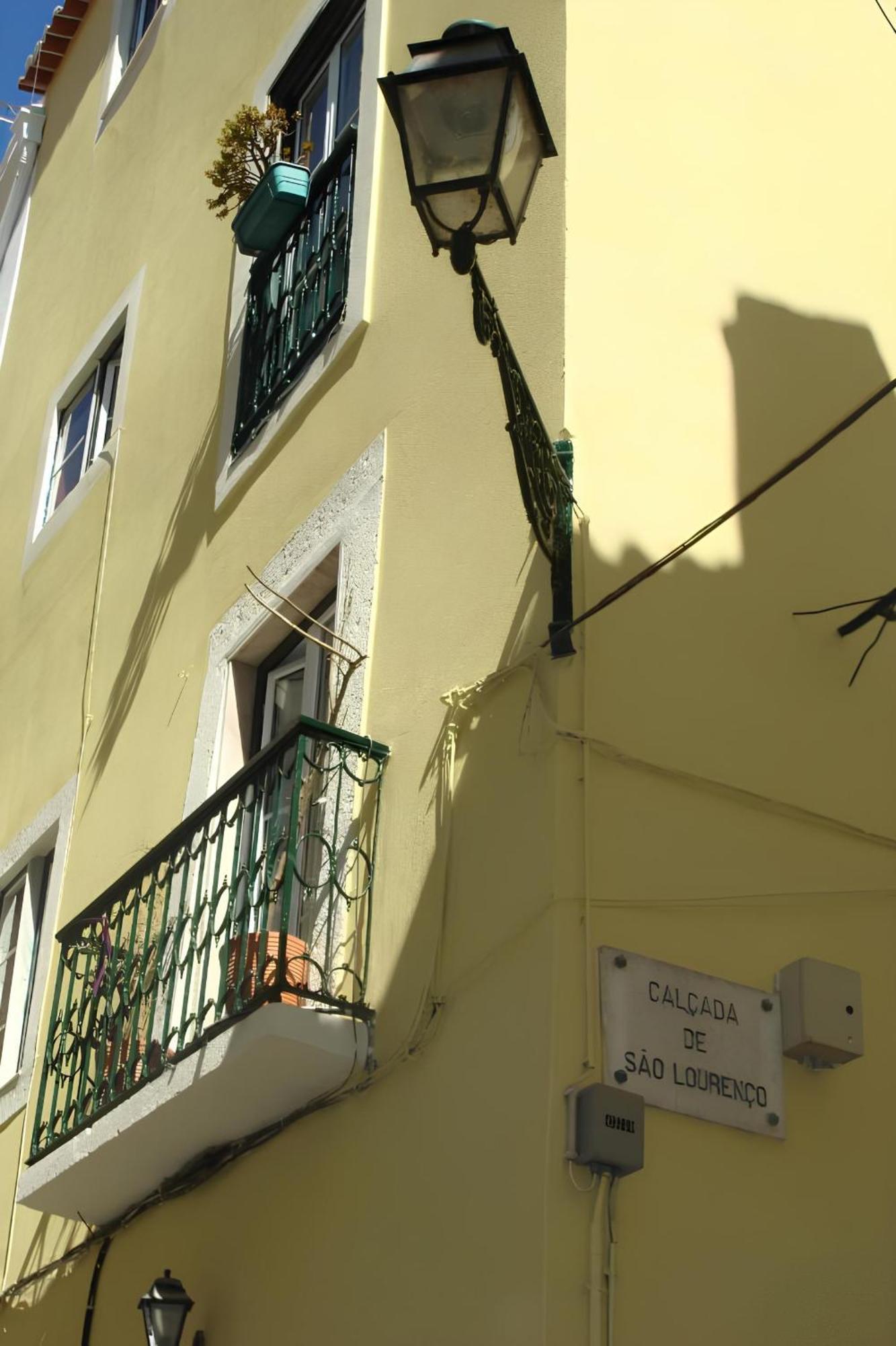 Casa Do Castelo 2- Work Or Relax In The Historic Heart Of Lisbon! Apartment Екстериор снимка